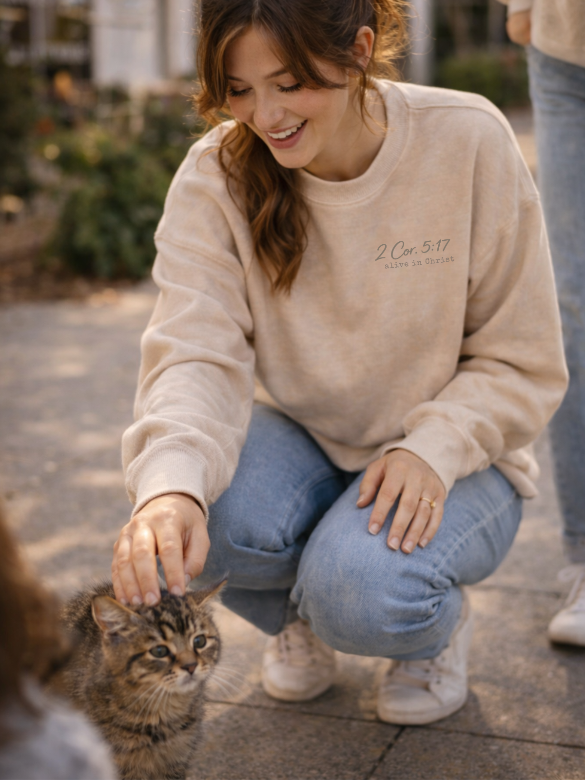 Alive in Christ. - sweatshirt - QR