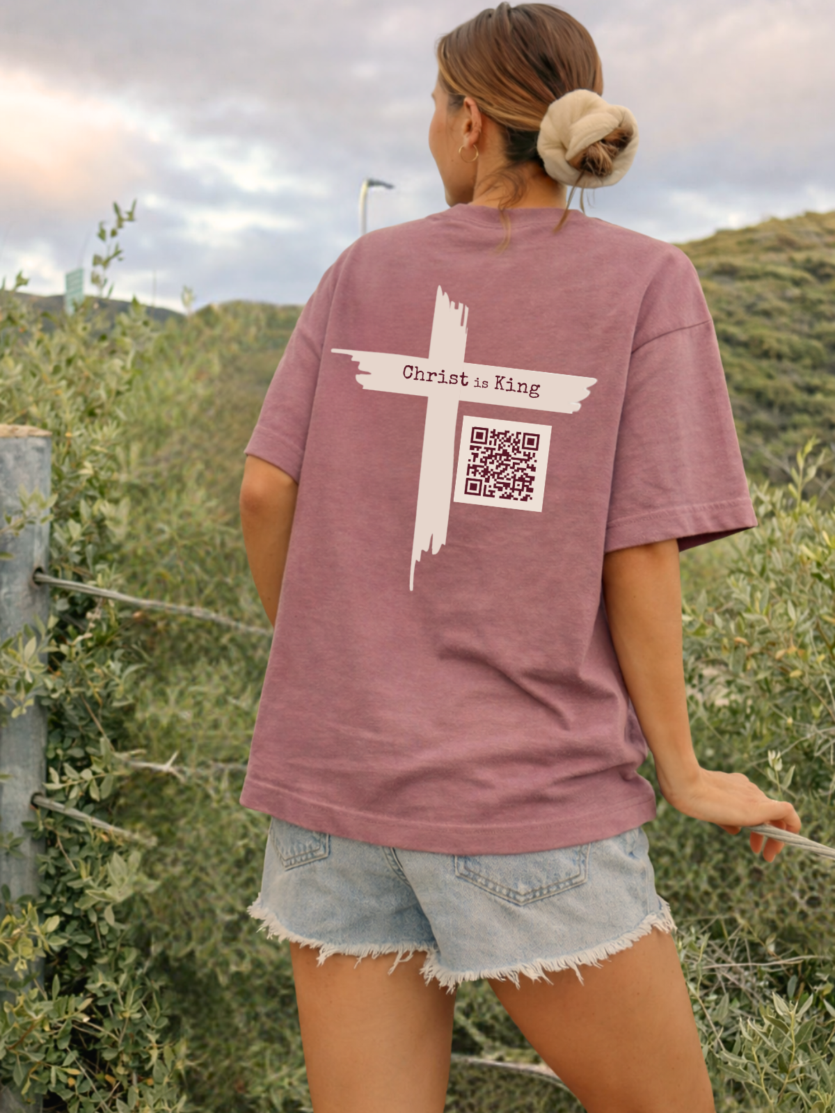 Christ is King. | john 12:12–15 qr tee