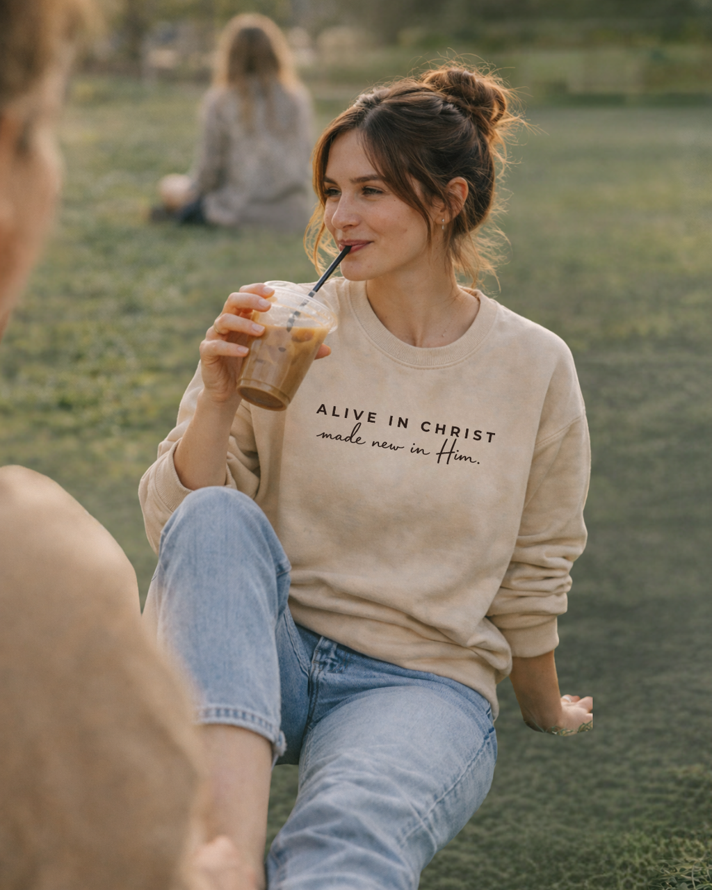 Alive in Christ. - sweatshirt